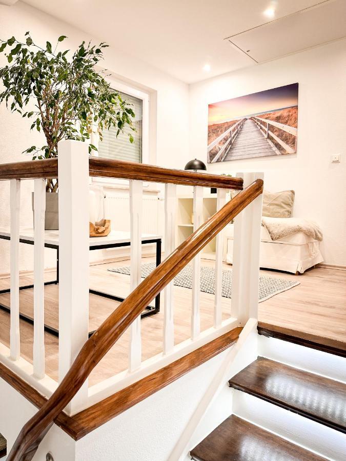 Schoenes Modernes Einfamilienhaus Fuer 1 Bis 6 Personen Rimpar Exterior photo